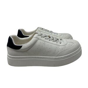 Lane Bryant Dream Cloud Faux-Lace-Up Sneaker Size 8W